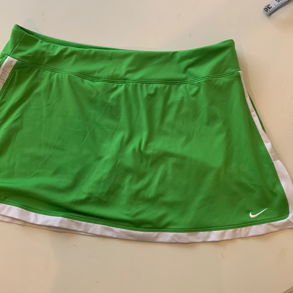 Nike dry fit tennis skort. Bright green.
